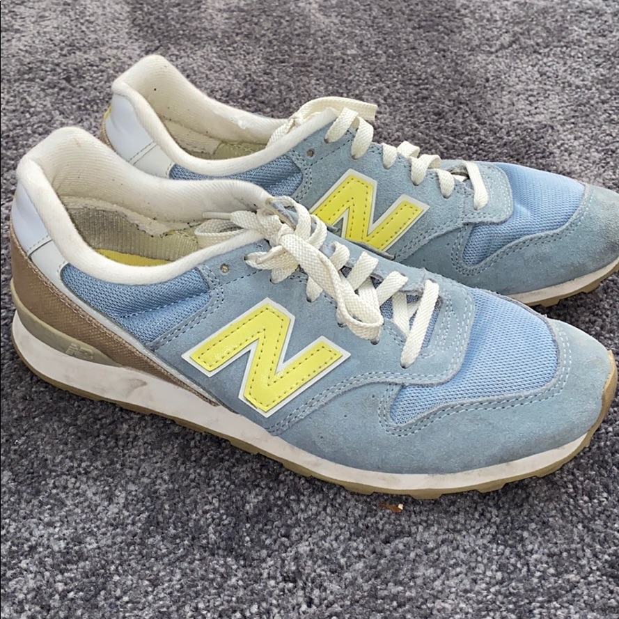 New Balance 696